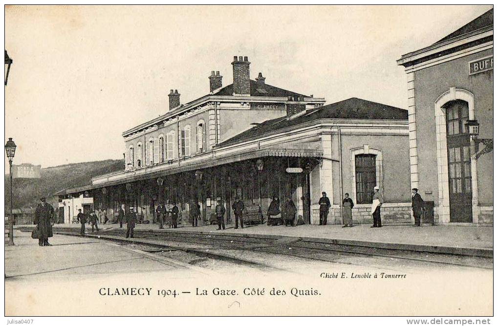 CLAMECY (58) Vue Intérieure De La Gare - Clamecy