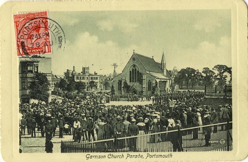 Royaume-Uni - Portsmouth - Garrison Church Parade - Portsmouth