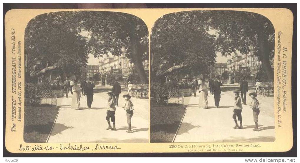 SUISSE - SVIZZERA  INTERLAKEN . DEBUT DE 1900   STEREOPHOTO.  ANIMEE. - Photos Stéréoscopiques