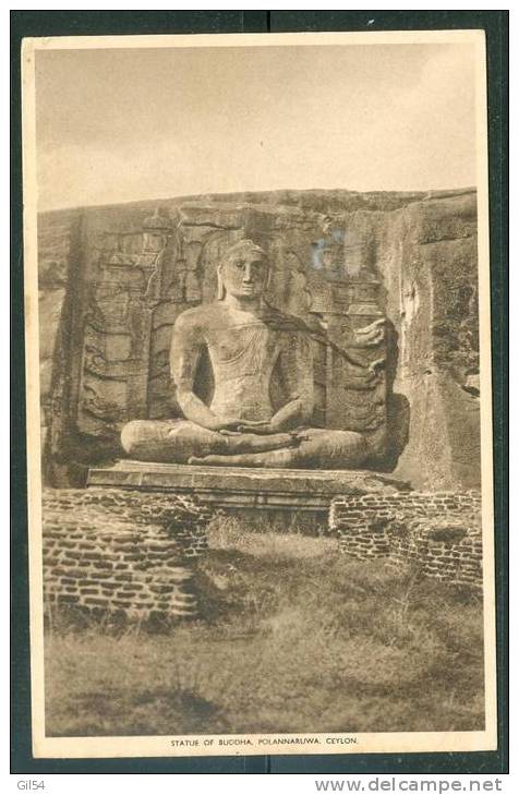 Statue Of Budha , Polannaruwa , Ceylon ( Abimée Sur Un Bord ) - Qh65 - Sri Lanka (Ceylon)