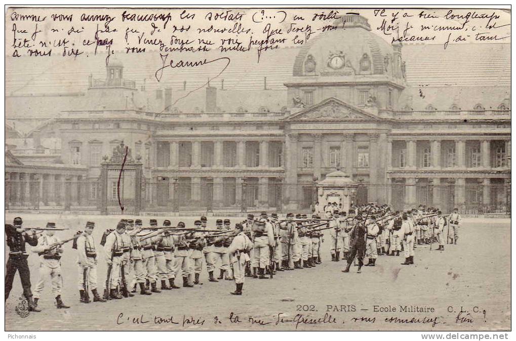 75 PARIS école Militaire Soldats Revue D'arme  Cours Morland 1905 - Enseignement, Ecoles Et Universités