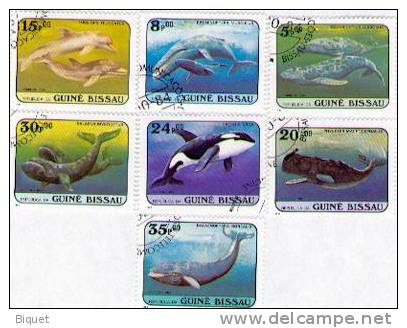 Série Oblitérée De Guinée Bissau Sur Les Dauphins Et Baleines - Dauphins