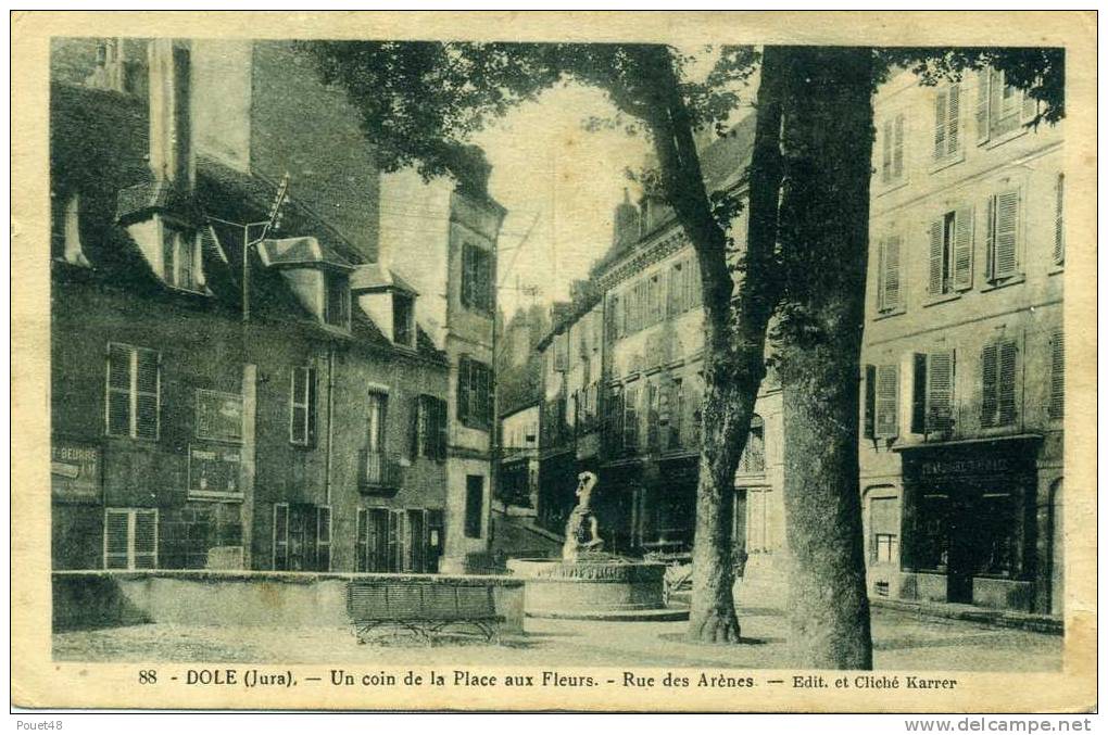 39 - DOLE - Un Coin De La Place Aux Fleurs, Rue Des Arènes - Dole