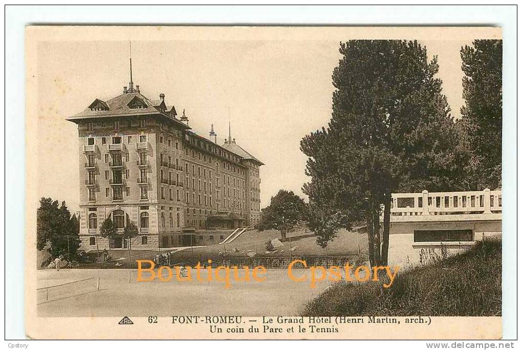 TENNIS Au Parc De L'Hotel De Font Romeu - Cours & Joueurs - Dos Scané - Tennis