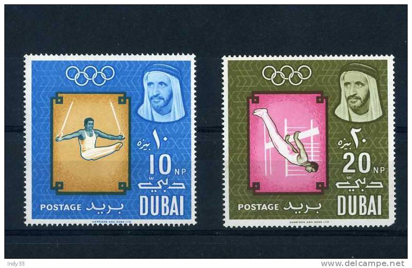 -EMIRATSZ ARABES UNIS .  DUBAI . PAIRE DE TIMBRES - Dubai