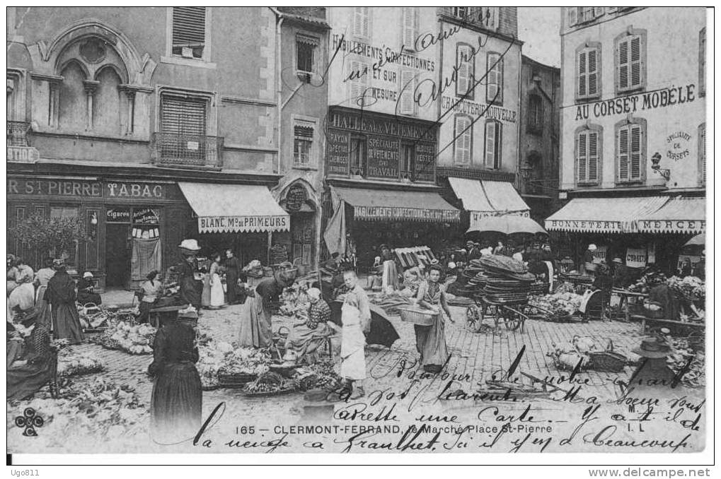 165- CLERMONT-FERRAND , Le Marché Place St Pierre - Mercati