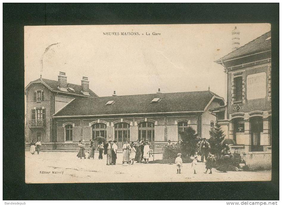 Neuves Maisons ( Meurthe Et Moselle 54) - La Gare ( Vue Extérieure Animée Ed. Mathely ) - Neuves Maisons