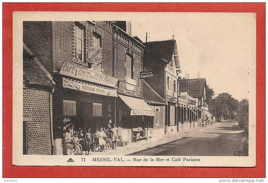 MESNIL VAL - Rue De La Mer Et Café Parisien - Mesnil-Val