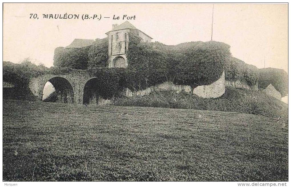 Postal MAULEON (Haute Pyrenees). Le Fort - Mauleon Barousse