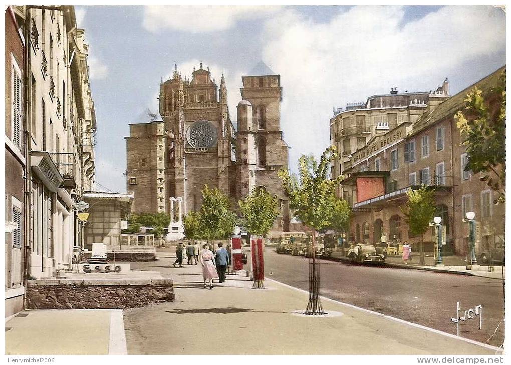 Rodez ( Aveyron) Station Service Pompe A Essence Esso Avenue Victor Hugo En 1965 , Ed Yvon - Rodez