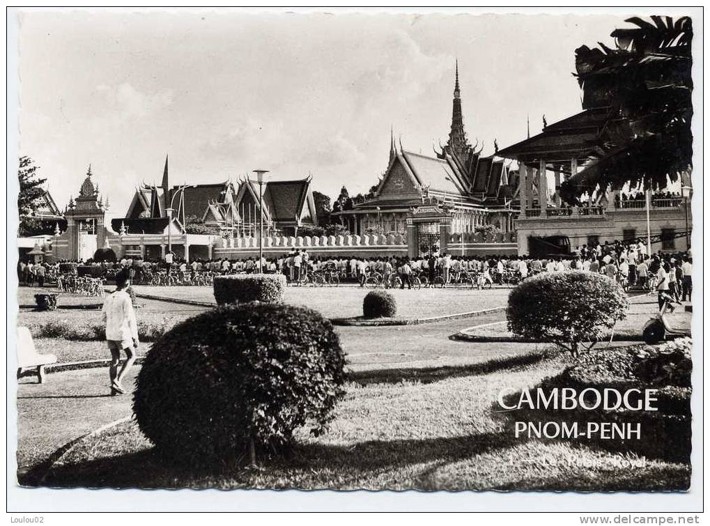 CAMBODGE - PNOM PENH - Le Palais Royal - Bord Dentelé - Excellent état - Cambodge