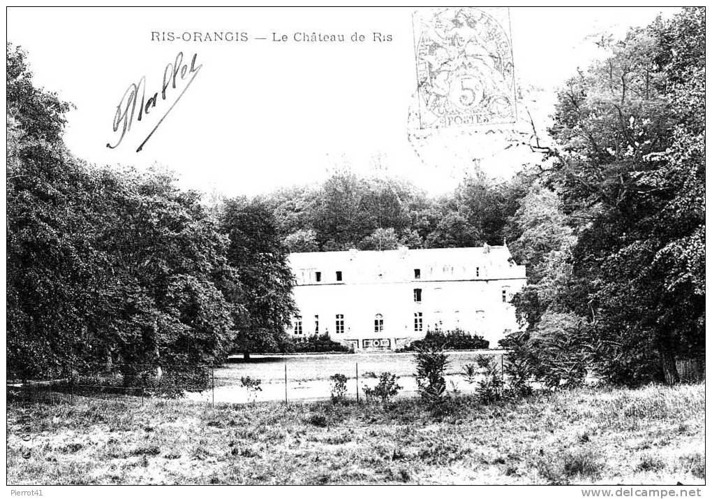 Le Château De Ris - Ris Orangis
