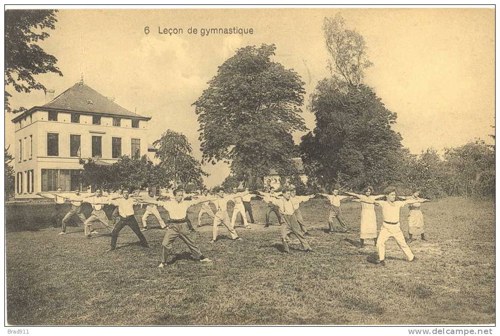 Uccle - Ukkel Bruxelles Chée De Waterloo : Ecole Ouvrière Supérieure - Leçon De Gymnastique (+/- 1920) Animée - Uccle - Ukkel