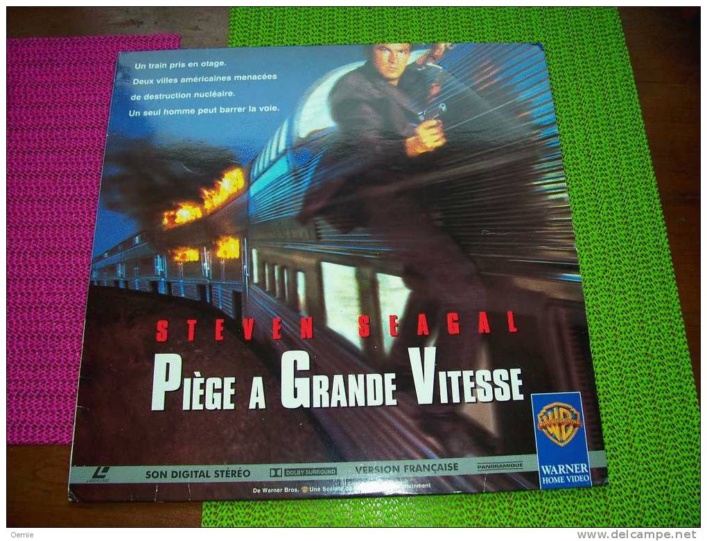 LASERDISC  CDV   °°°   STEVEN SEAGAL  PIEGE A GRANDE VITESSE - Autres Formats