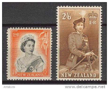 New Zealand 1953 Definitive Issue Set Of 2 MLH - Nuovi