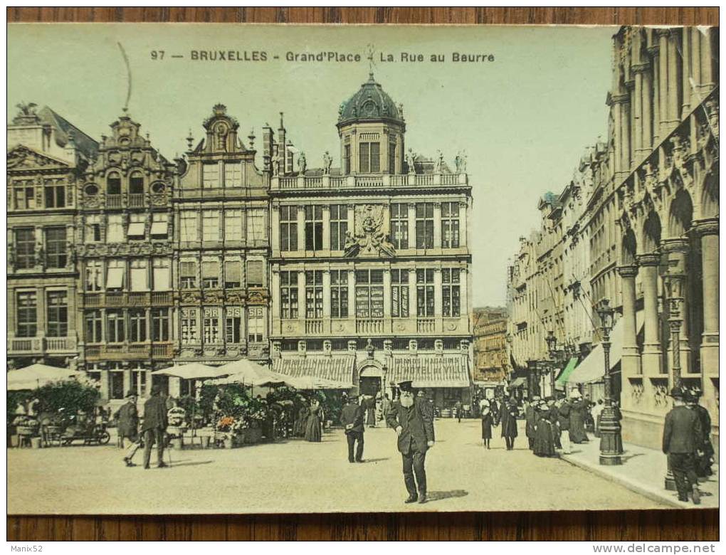 BELG - BRUXELLES - Grand´Place - La Rue Au Beurre (Marché Au Fleurs). (animée) - Märkte