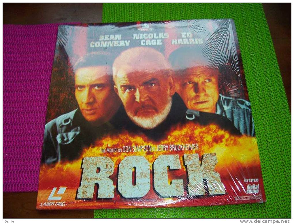 LASERDISC  CDV   °°°   NICOLAS CAGE  +++   ROCK - Autres Formats