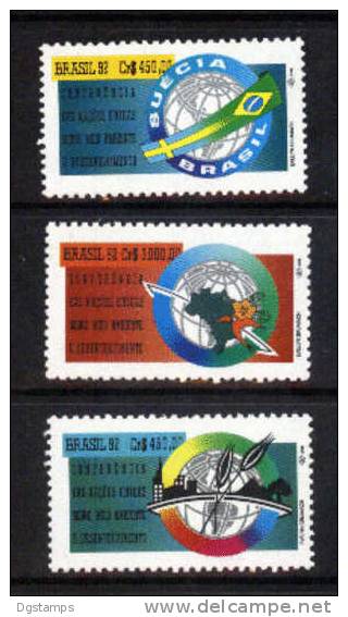 Brasil 1992 ** YT2067-70 Conferencia De NN.UU.  Medio Ambiente Y Desarrollo. Universalidad, Bandera, Mapas, Ave, Espigas - Ongebruikt