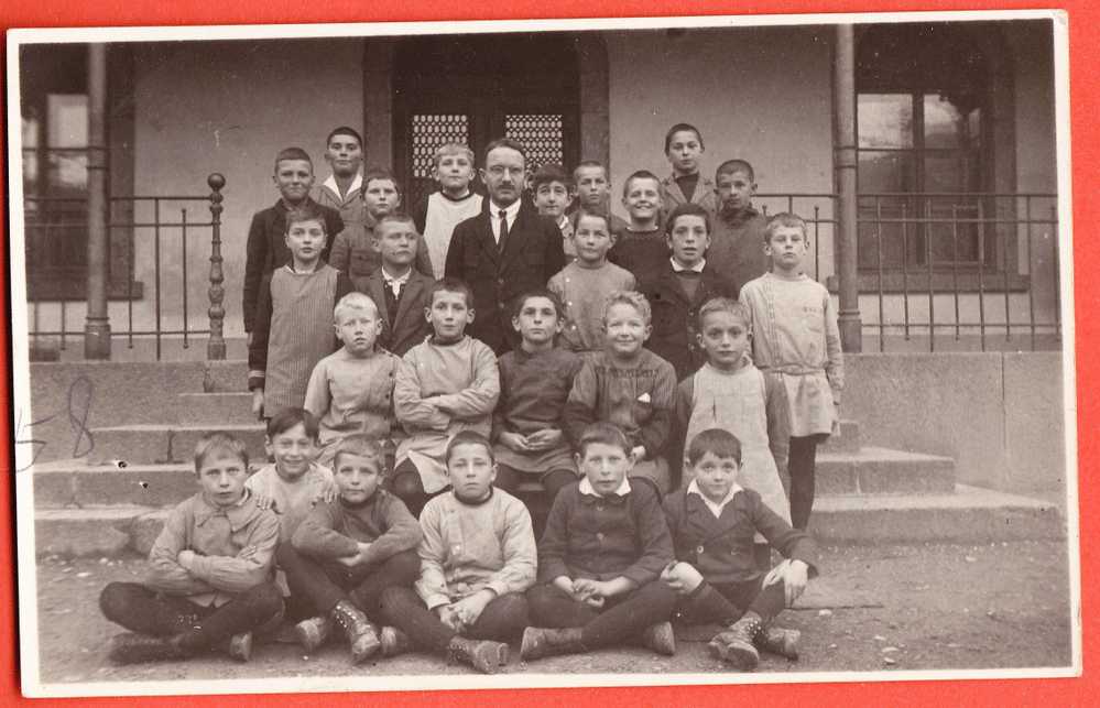 K213 Carte-Photo De Classe D'école Vallée De La Sagne Ou Val De Travers(identifié Grâce Provenance Du Lot).Non Circulé. - La Sagne