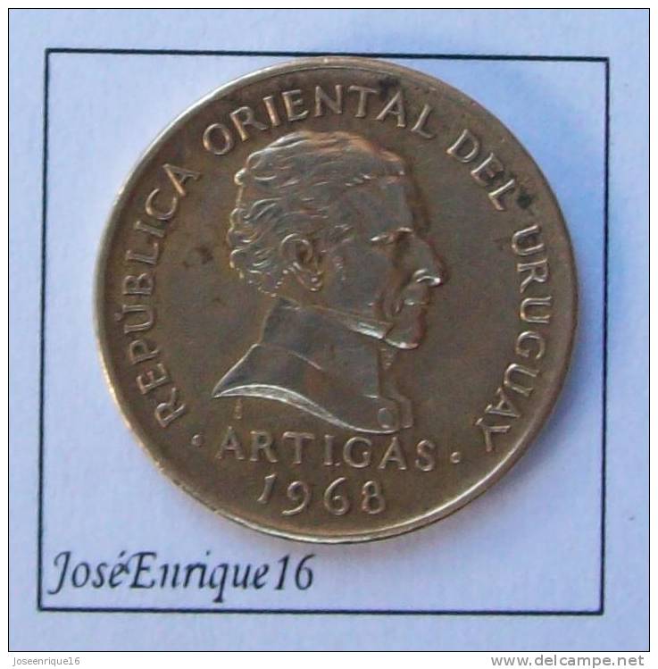 CINCO PESOS URUGUAY 1968 - ARTIGAS Y CEIBO - Uruguay