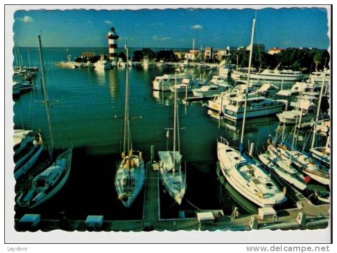 Harbour Town Lighthouse And Marina, Hilton Head Island, South Carolina - Hilton Head