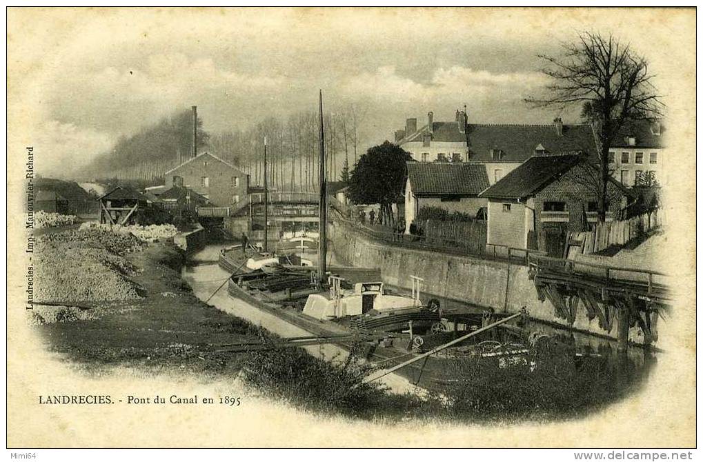 59 .LANDRECIES .  PONT DU CANAL EN 1895 . ( LES PENICHES ). - Landrecies