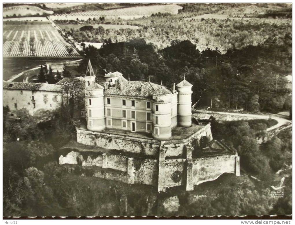 04 - GREOUX-les-BAINS - Vue Aérienne Du Château De Rousset. (CPSM Rare) - Gréoux-les-Bains