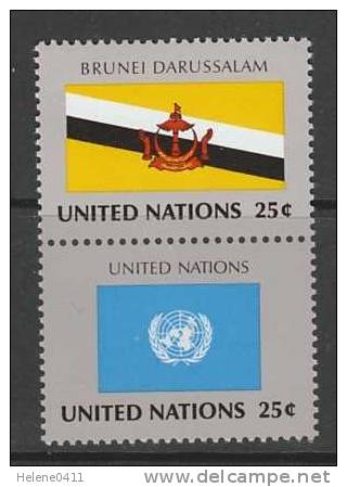 PAIRE NEUVE DES NATIONS UNIES N. Y. - DRAPEAU DE BRUNEI ET DES NATIONS UNIES N° Y&T 560 ET 562 - Francobolli