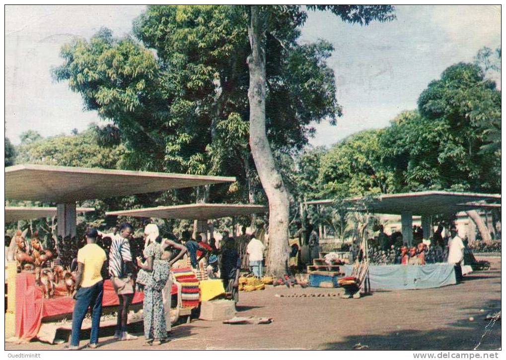 Cpsm.Côte D\'ivoire , Abidjan , Le Parc , Scène De Marché. - Côte-d'Ivoire