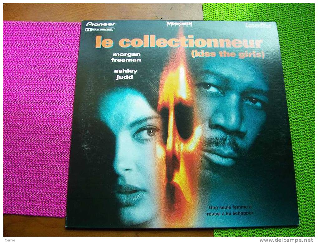 LASERDISC  CDV   °°°  LE COLLECTIONNEUR  KISS THE GIRLS AVEC MORGAN FREEMAN ET ASHLEY JUDD - Andere Formaten