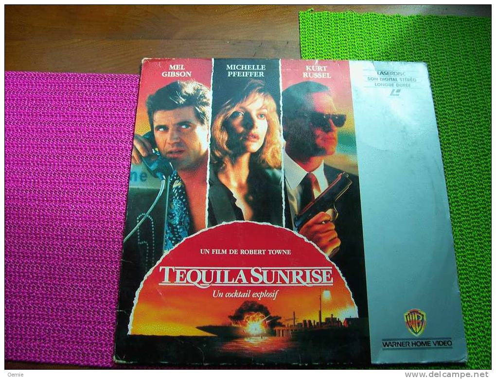 LASERDISC  CDV   °°°  TEQUILA SUNRISE  AVEC MEL GIBSON + MICHELLE PFEIFFER + KURT RUSSEL - Autres Formats