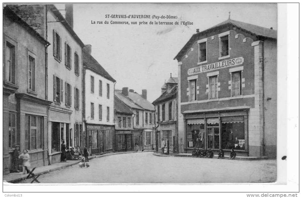 63 SAINT GERVAIS D'AUVERGNE LA RUE DU COMMERCE VUE PRISE DE LA TERRASSE DE L'EGLISE - Saint Gervais D'Auvergne