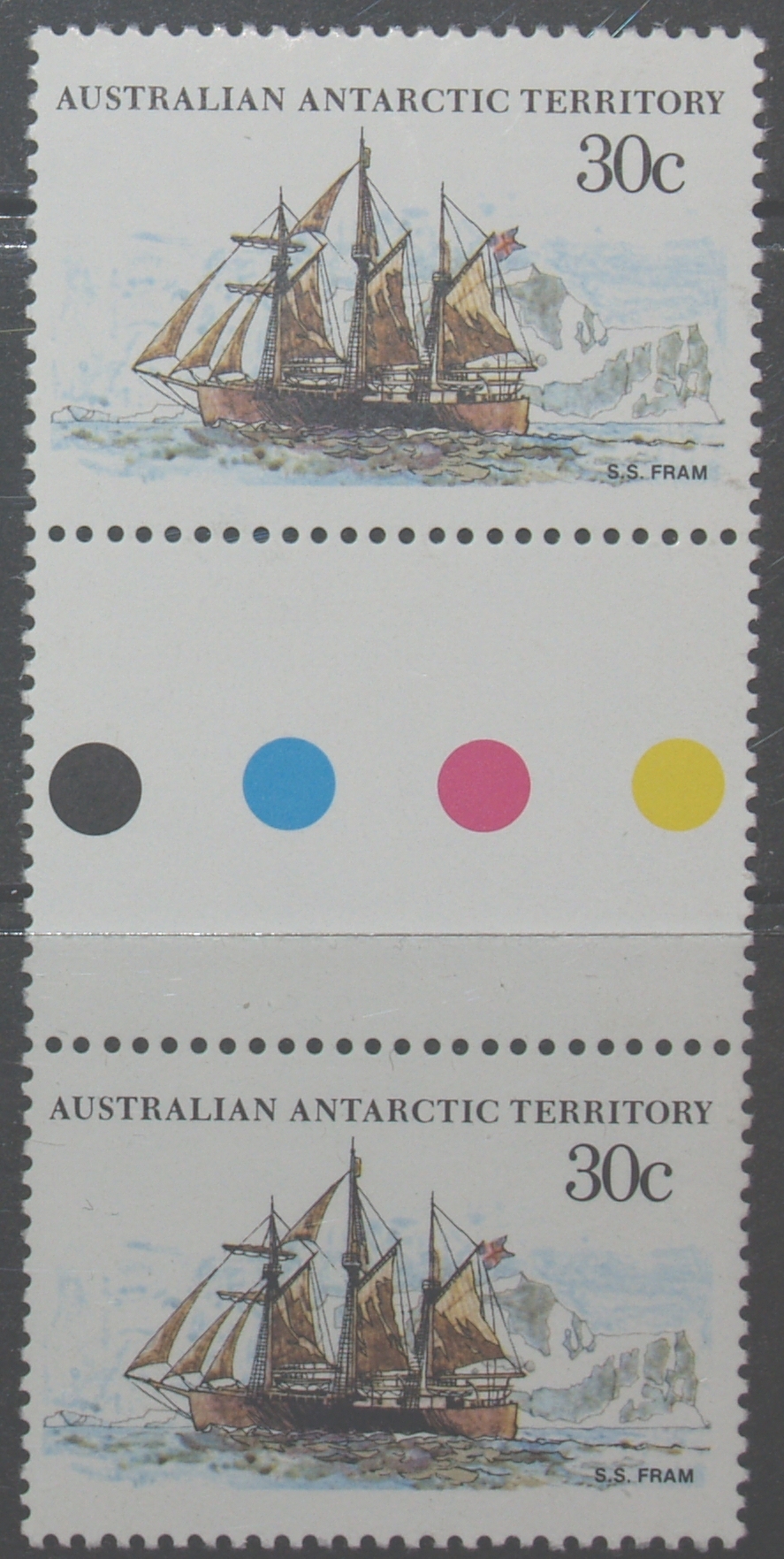 AAT 1979 Ships- 30c Fram  ´Gutter´ Pair MNH - Unused Stamps