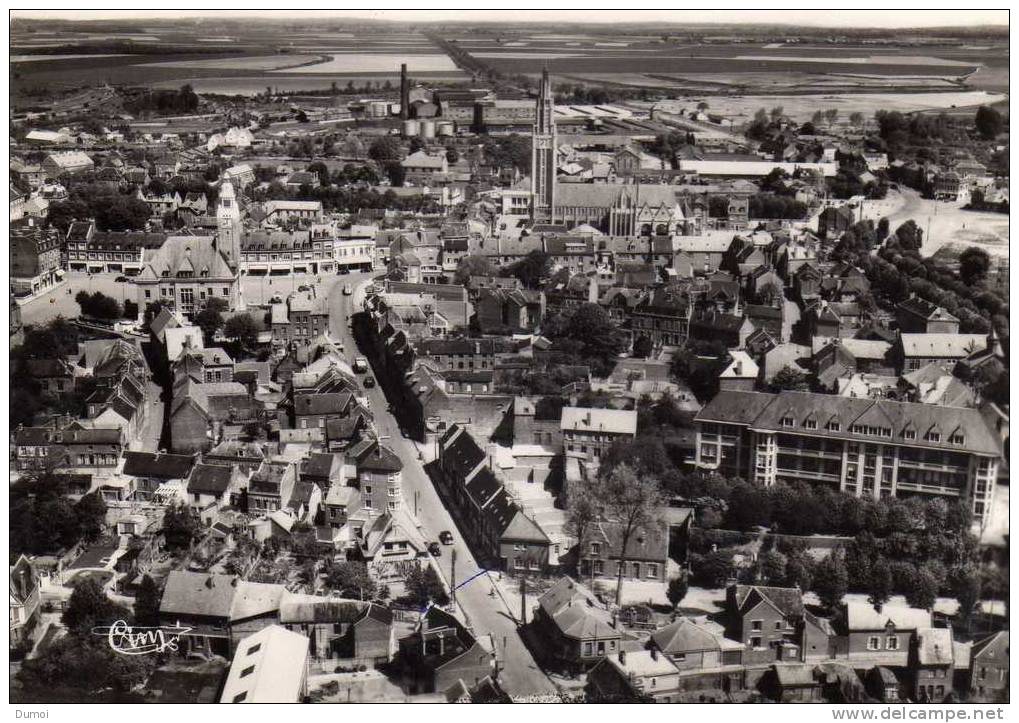 ROYE  (Somme)   -  Vue Générale Aérienne - Roye