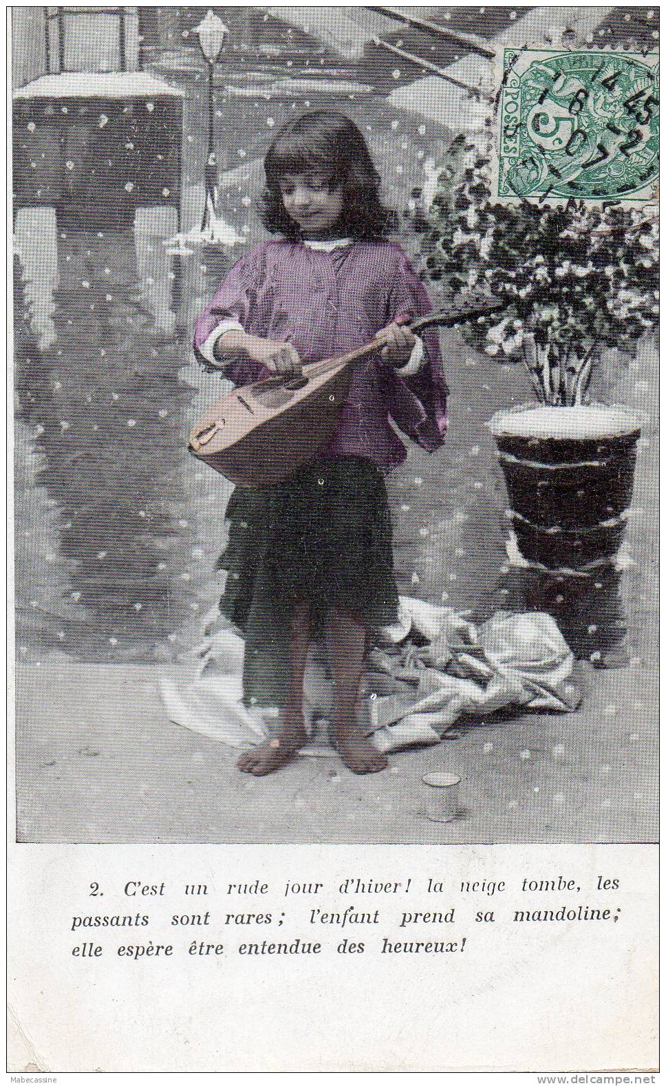 Enfant En Hiver Jouant De La MANDOLINE - Musique