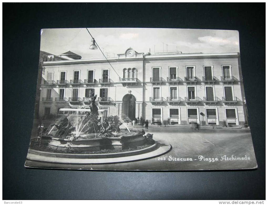 Ragusa.  Piazza Archimede.  Animata,  Viaggiata  1962. - Ragusa