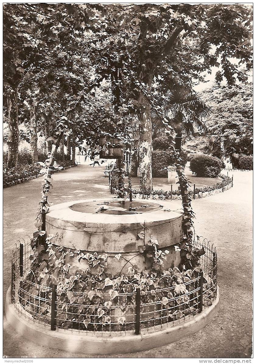 Draguignan ( Var) Les Nouveaux Jardins , Le Puit Fleuri - Draguignan