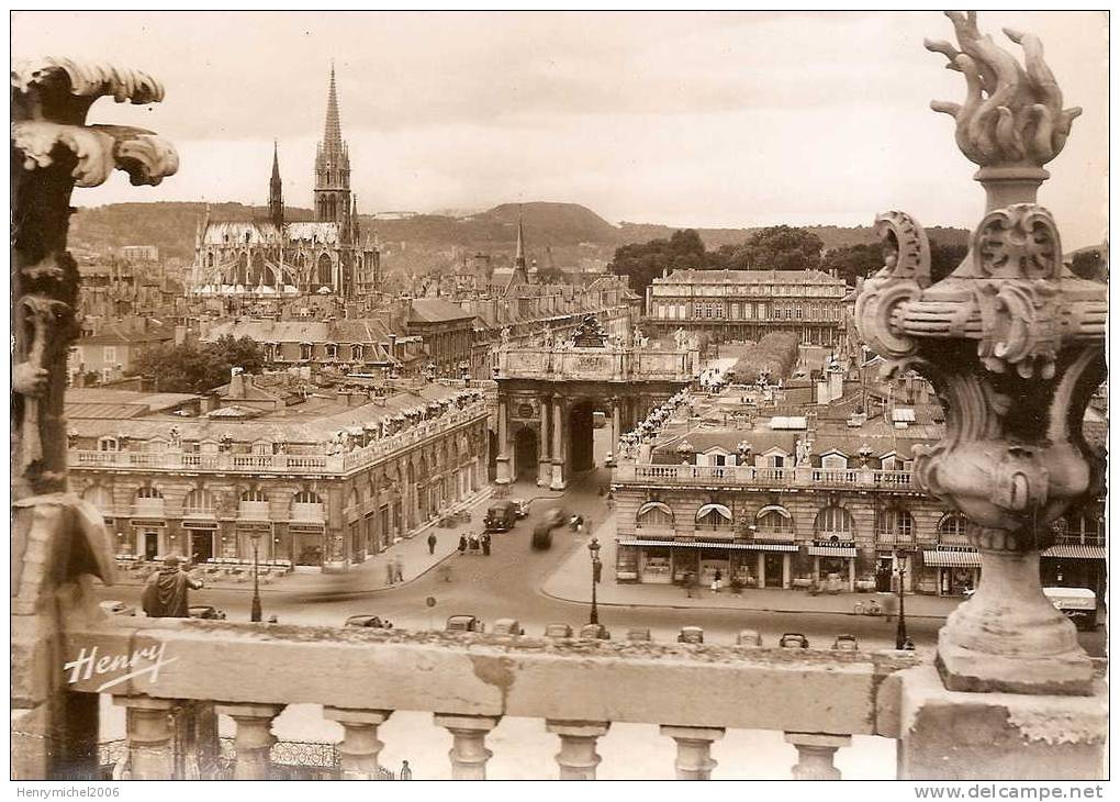 Nancy ( Meurthe Et Moselle ) La Place Stanislas Vue De L'hotel De Ville , Photo Henry - Nancy