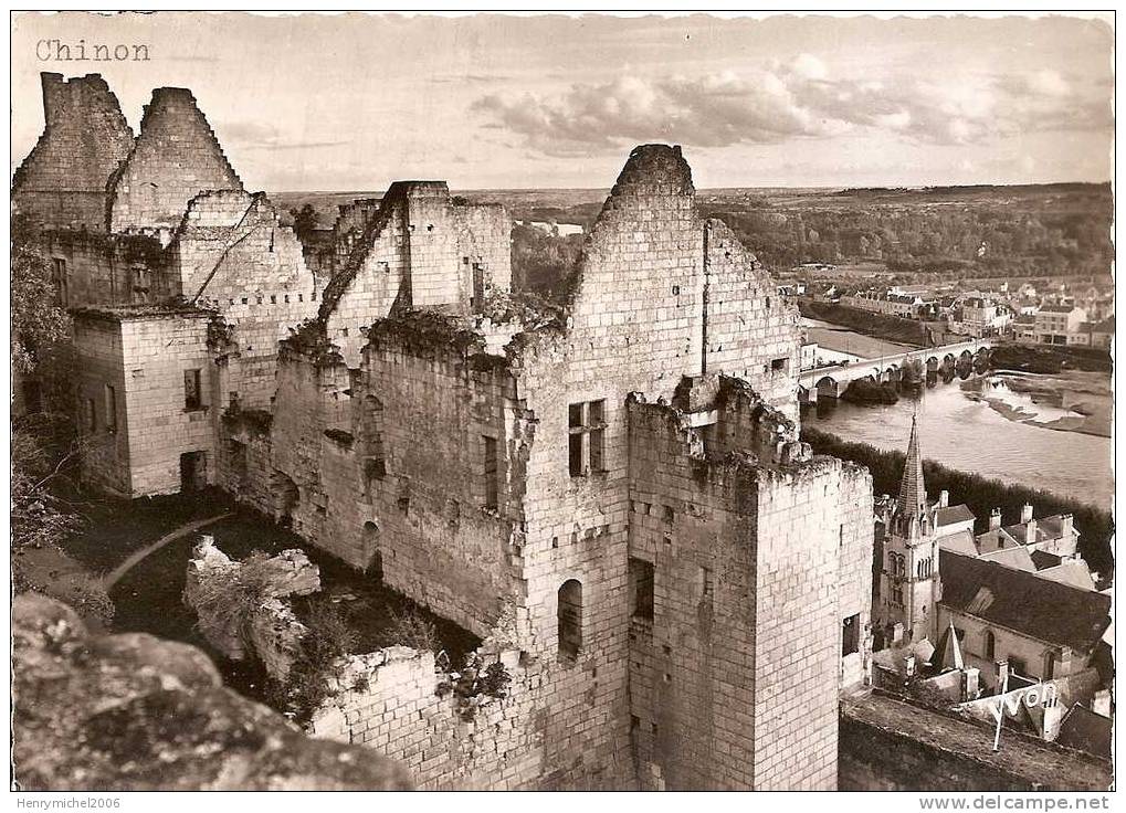 Chinon ( Indre Et Loire) Ruines Du Chateau En 1951, Ed Yvon - Chinon