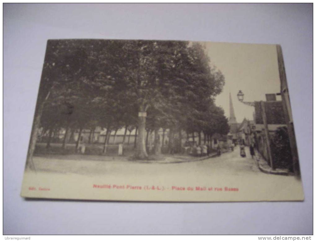 1dpt - CPA - NEUILLE-PONT-PIERRE - PLACE DU MAIL ET RUE BASSE - [ 37 ] Indre Et Loire - Neuillé-Pont-Pierre