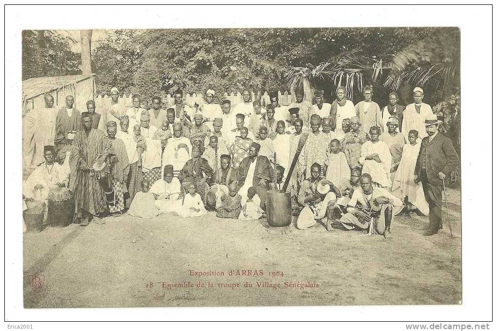 Arras. Exposition D´Arras En 1904, Ensemble De La Troupe Du Village Senegalais. - Arras