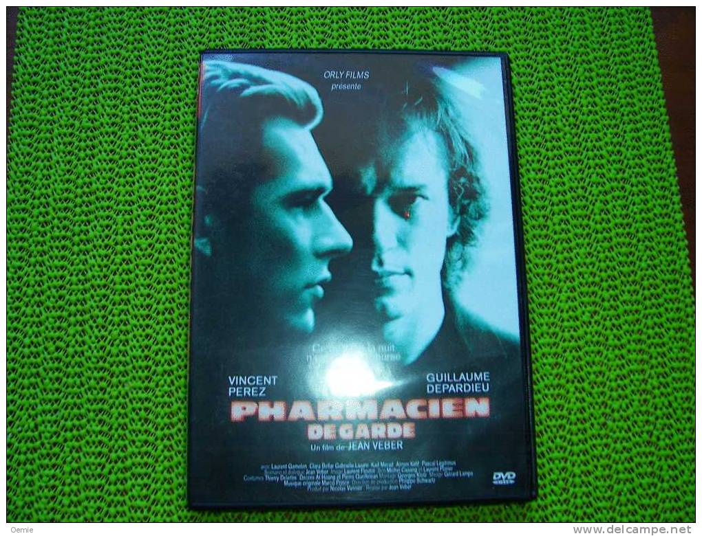 LE PHARMACIEN DE GARDE  AVEC GUILLAUME DEPARDIEU ET VINCENT PEREZ ++++ - Politie & Thriller