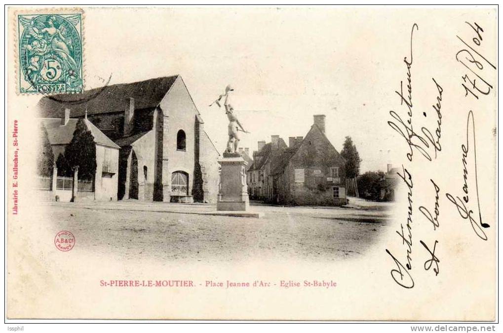 Saint Pierre Le Moutier - Place Jeanne D'Arc - Eglise Saint Babyle - Saint Pierre Le Moutier