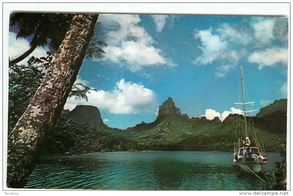 TAHITI - BAIE D'OPUNOHU - MOOREA -  VOILIER - BATEAU  - Scan Recto-verso - - Tahiti