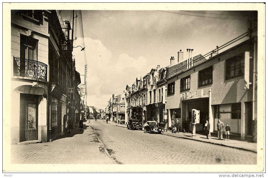 BAPAUME - Rue De Péronne - Bapaume