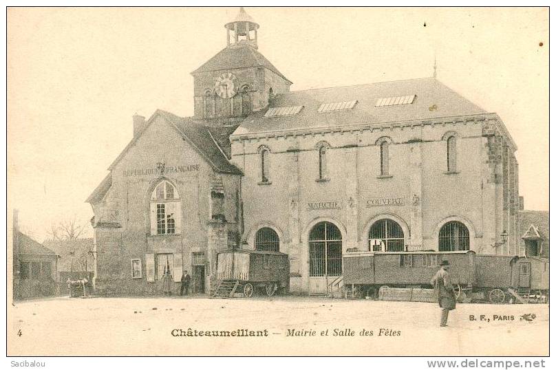 Châteaumeillant - Mairie Et Salle Des Fêtes - Châteaumeillant