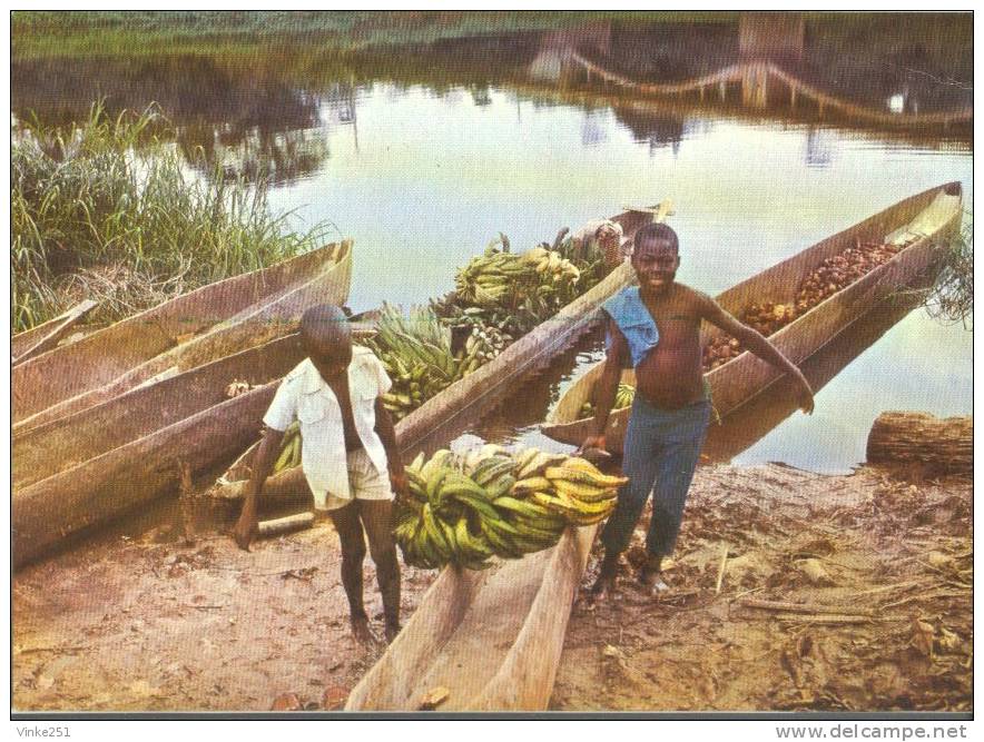 République Unie Du Caméroun Le Nyong à Mbalmayo (enfants Au Travail) - Cameroun