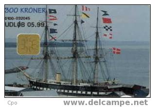 # DANMARK DANMONT-54 Discovery Channel  - Boat 300 Puce?  -bateau,boat- Tres Bon Etat - Denemarken