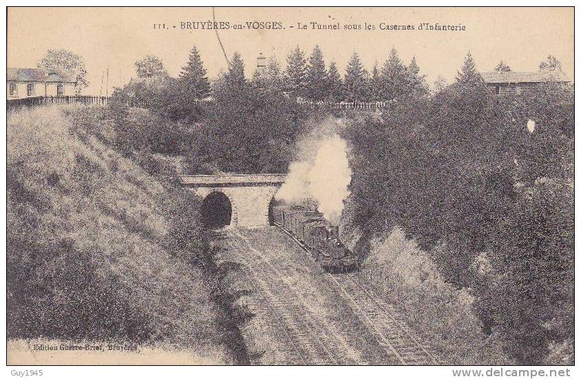 Bruyères En Vosges : Les Tunnels Sous Les Casernes D´ Infanterie - Bruyeres