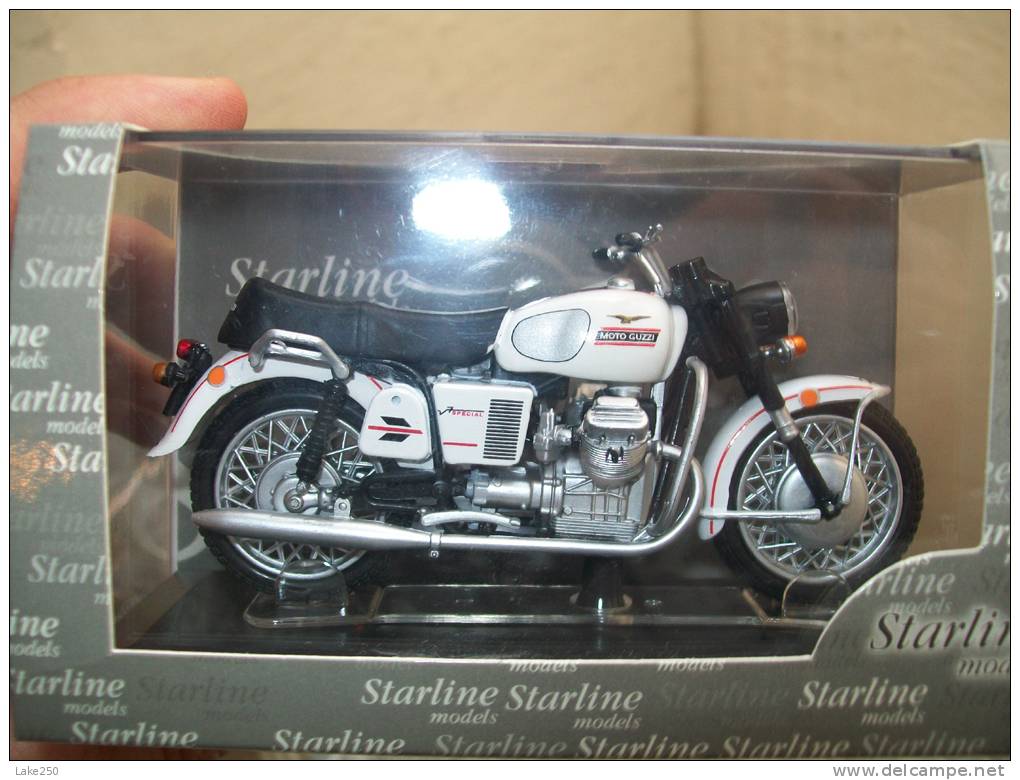 MOTO GUZZI  V 7 SPECIAL   Scala 1/24 - Motos